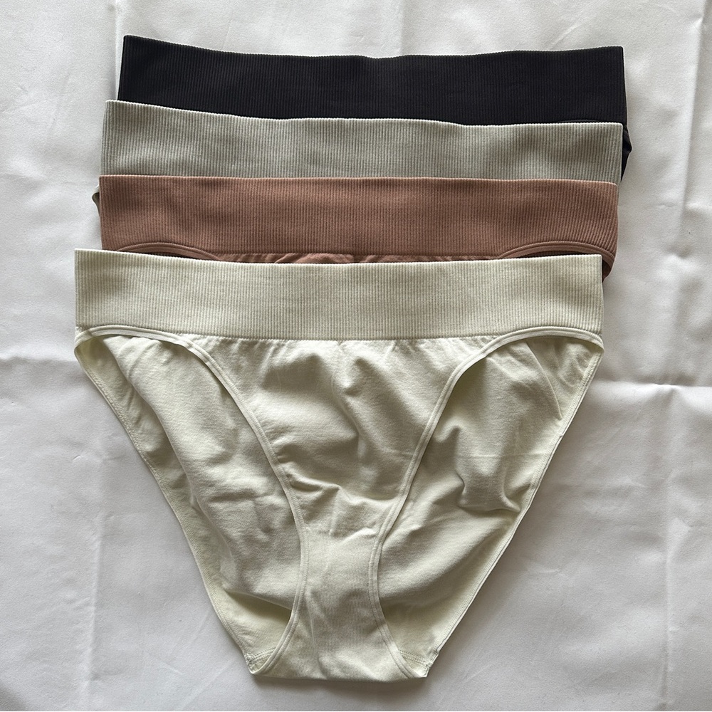Skims Body High Cut Brief Size XL NEW